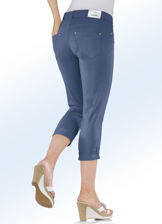 7/8-Hosen, Capris, Bermudas - Magic-Capri-Jeans in 5-Pocket-Form, in Größe 017 bis 050, in Farbe JEANSBLAU Ansicht 1