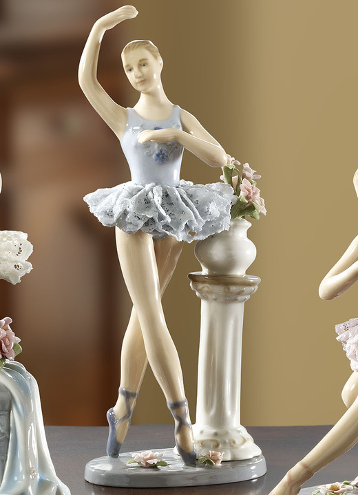 Wohnaccessoires - Ballerina aus Porzellan, in Farbe HELLBLAU Ansicht 1